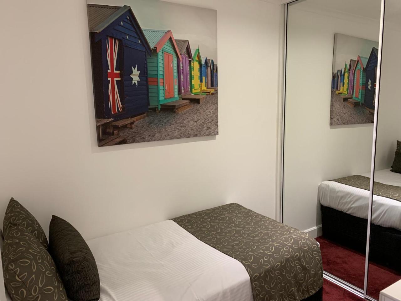 Ensenada Motor Inn And Suites Adelaide Esterno foto